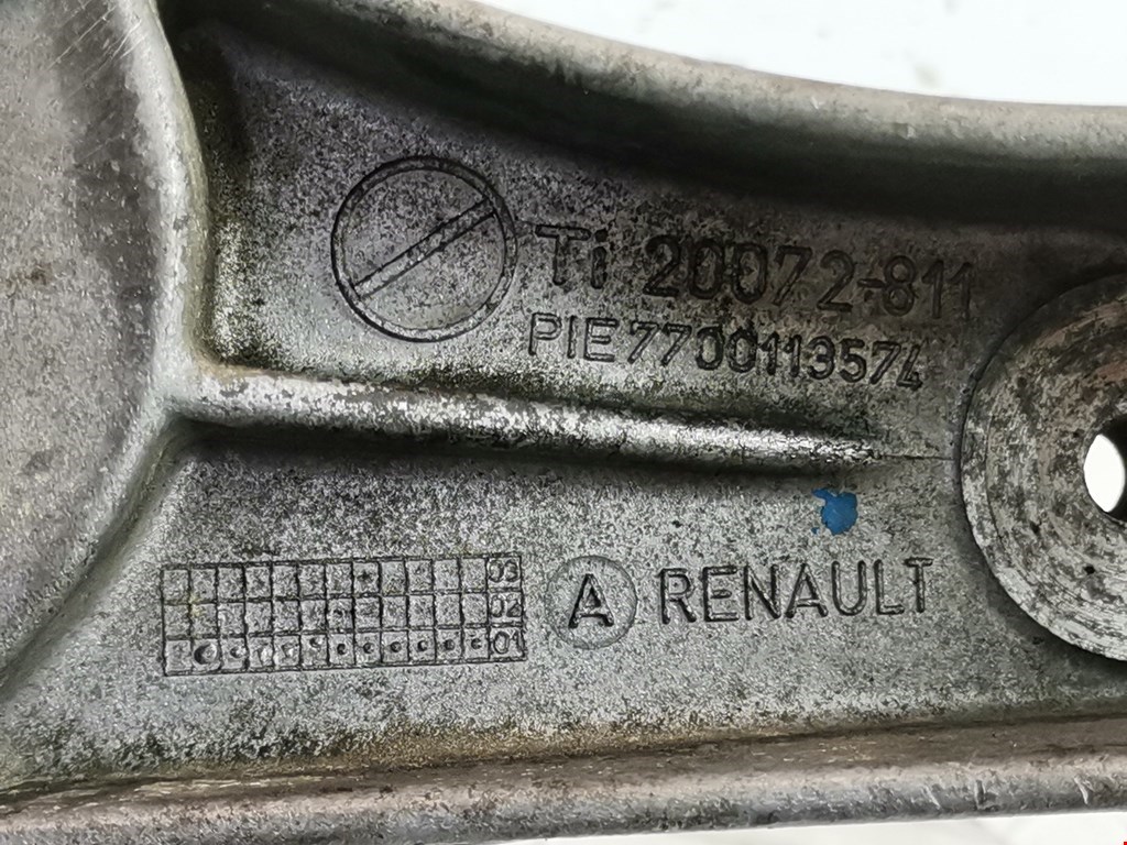 Кронштейн генератора Renault Kangoo 1 купить в России