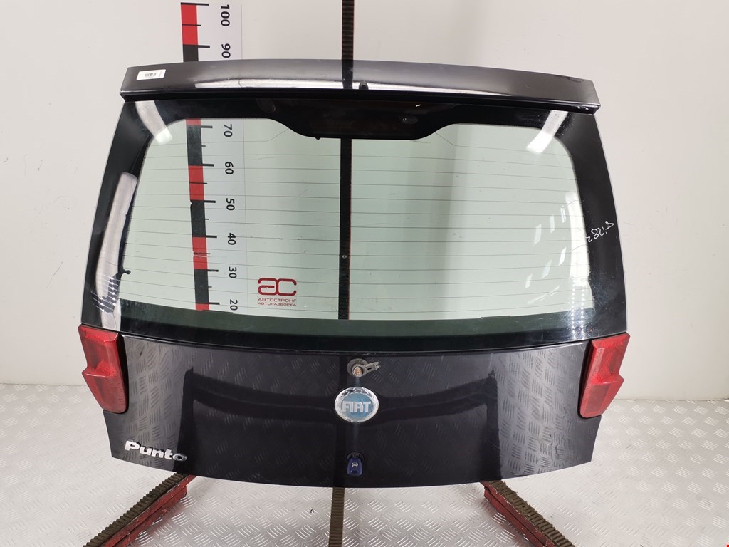 Обшивка крышки багажника Fiat Punto 2 (188) купить в России