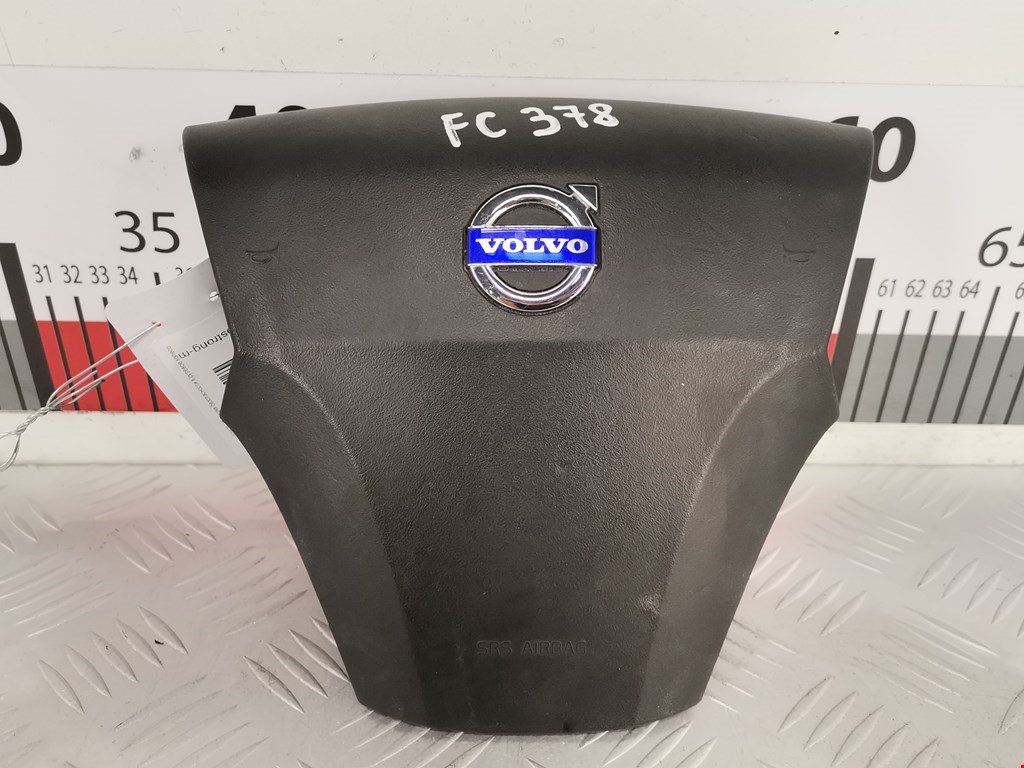 Подушка безопасности в рулевое колесо Volvo V50 1