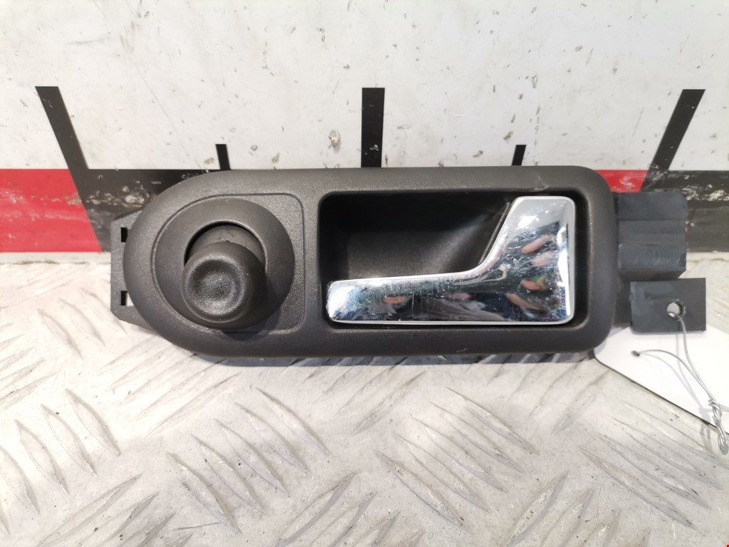 Ручка двери внутренняя передняя правая Volkswagen Golf 4