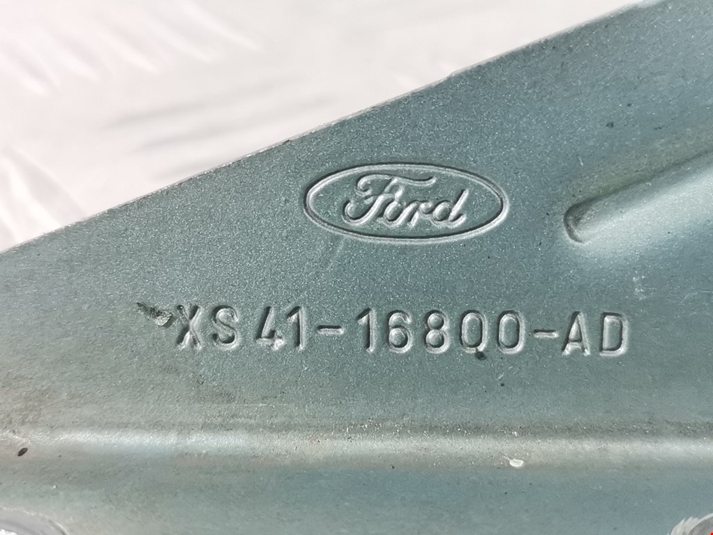 Петля капота правая Ford Focus 1 купить в России