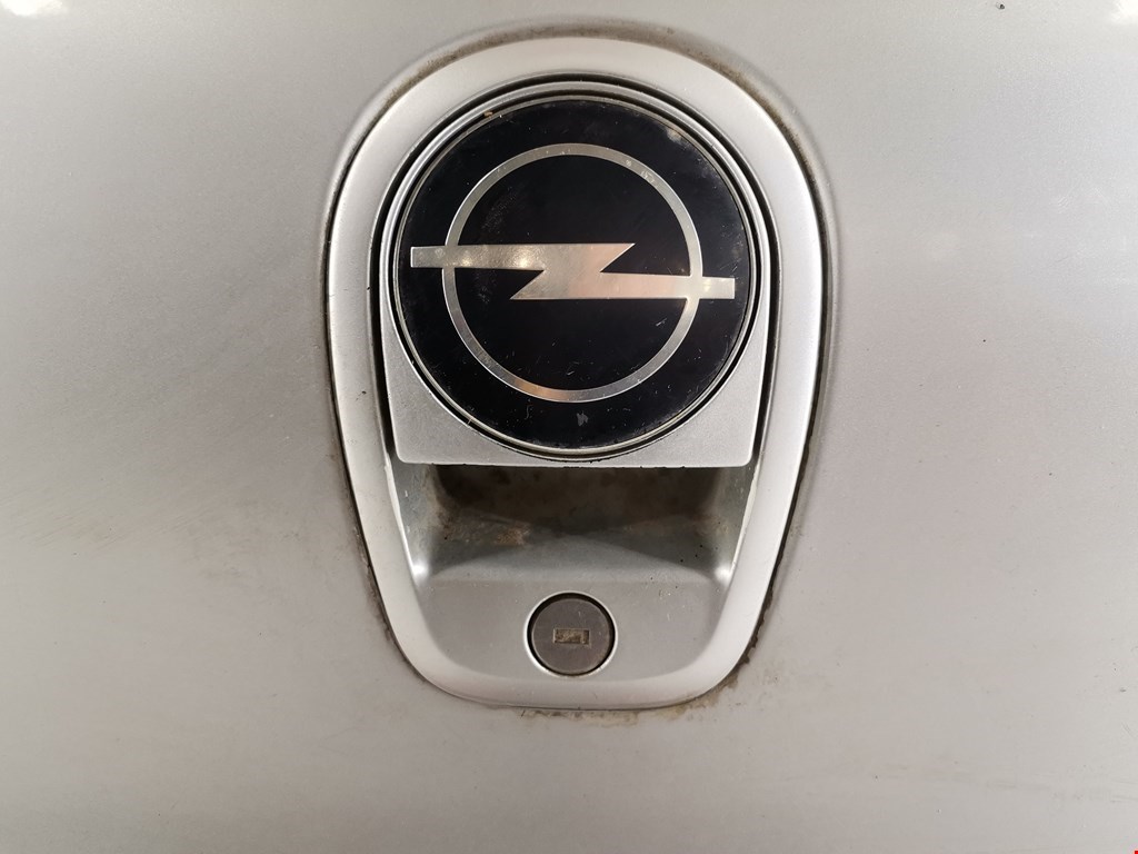 Крышка (дверь) багажника Opel Omega B купить в России