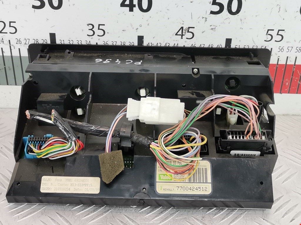 Переключатель отопителя (печки) Renault Safrane купить в Беларуси
