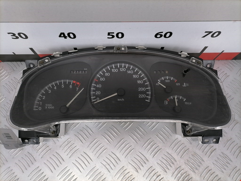 Панель приборная (щиток приборов) Opel Sintra