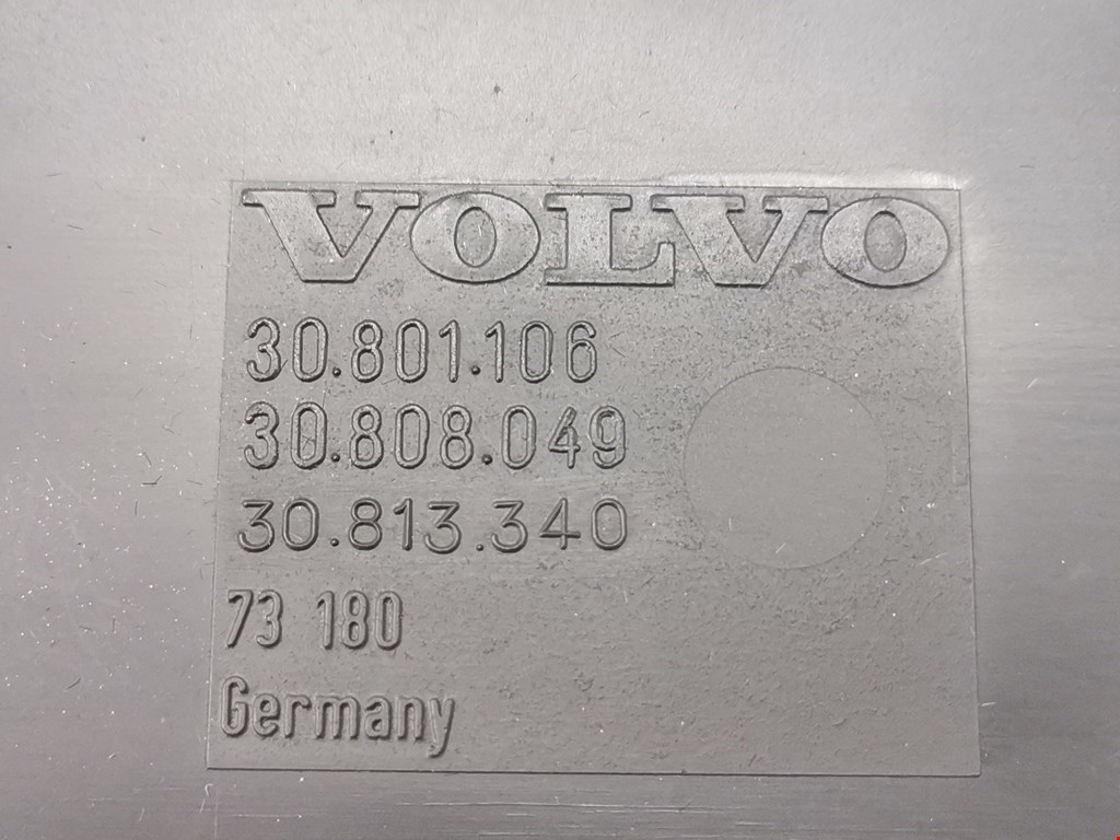 Бардачок (вещевой ящик) Volvo S40 V40 1 купить в Беларуси