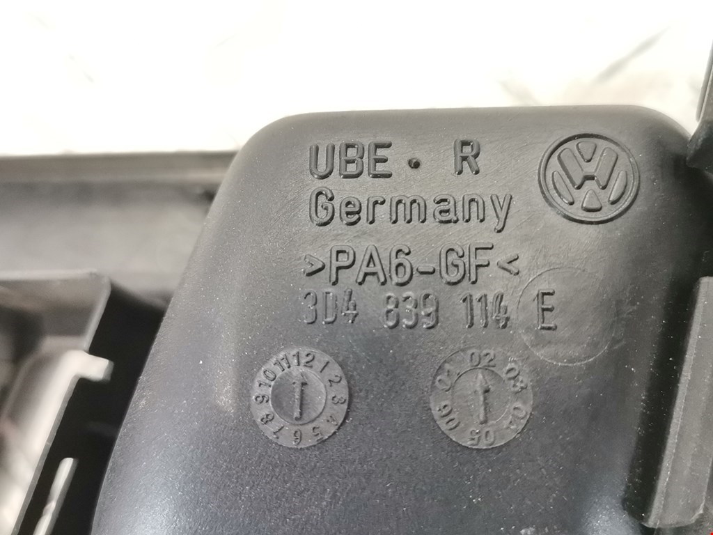 Ручка двери внутренняя задняя правая Volkswagen Phaeton купить в России