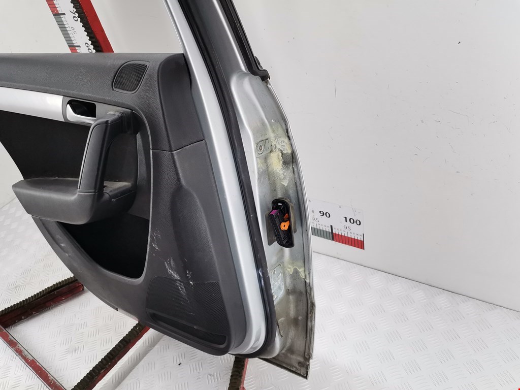 Дверь задняя левая Volkswagen Passat 7 купить в Беларуси