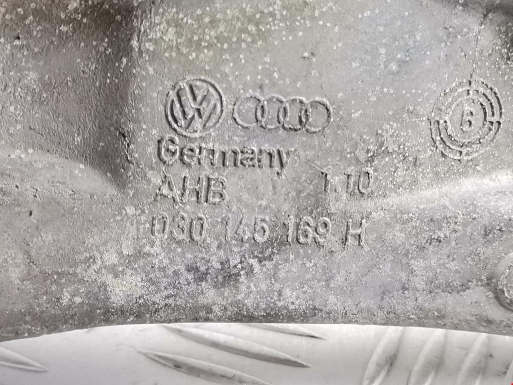 Кронштейн генератора Volkswagen Lupo купить в России