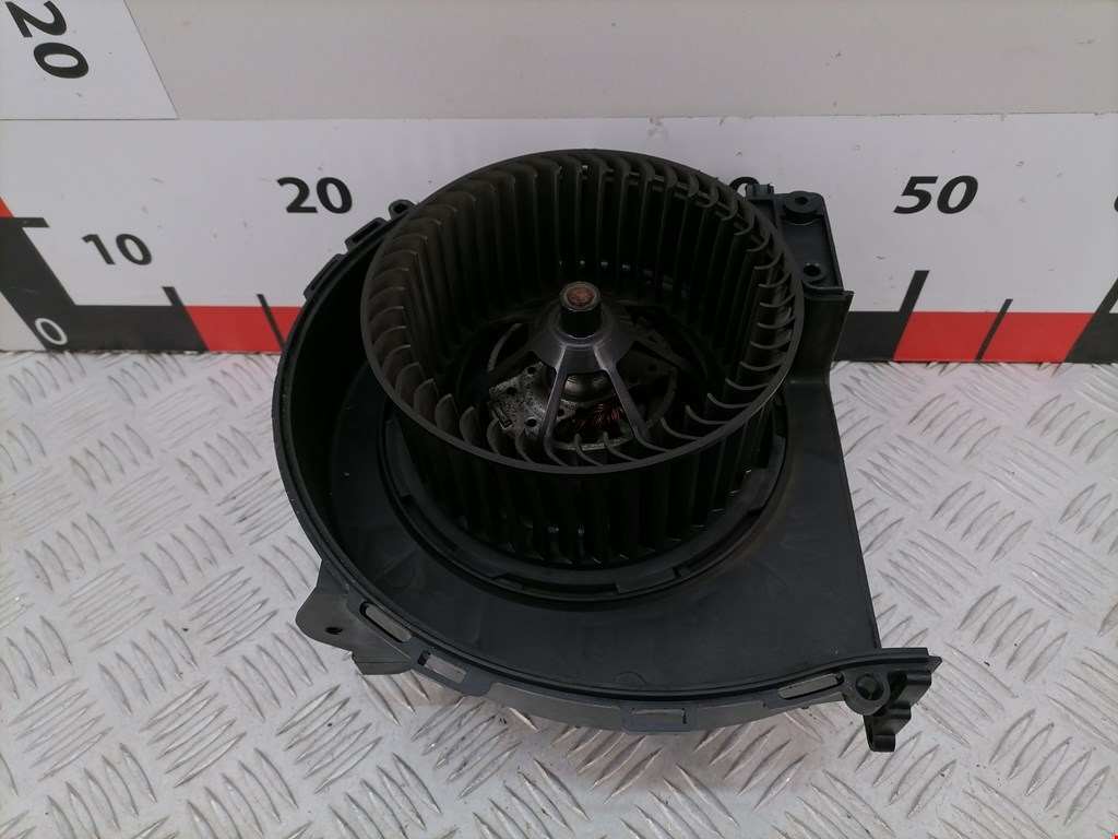 Моторчик печки (вентилятор отопителя) Volkswagen Sharan 1 купить в России