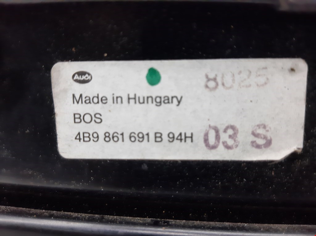 Шторка (полка) багажника Audi A6 C5 купить в Беларуси