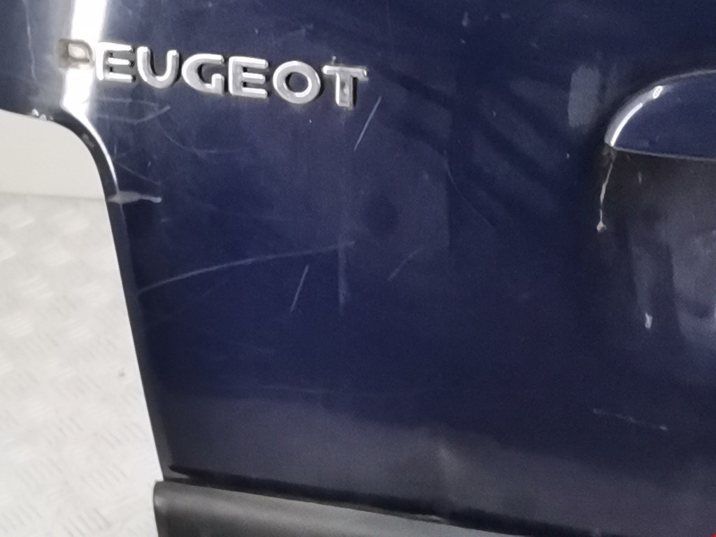 Крышка (дверь) багажника Peugeot Partner 1 купить в Беларуси