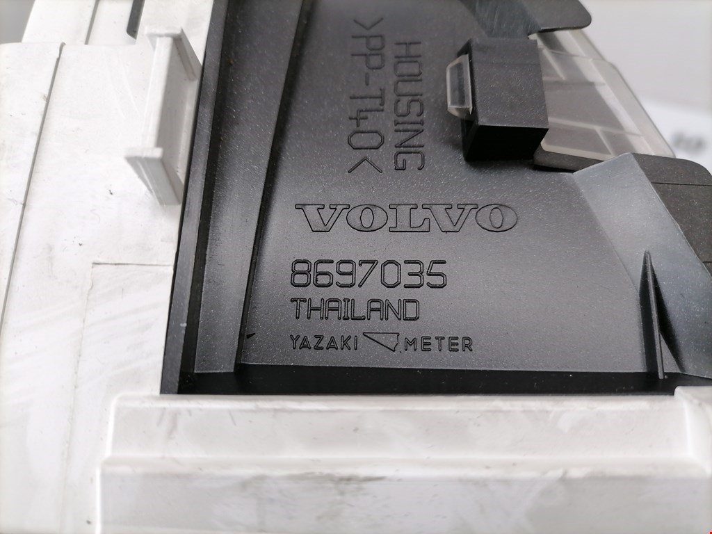 Панель приборная (щиток приборов) Volvo C30 1 купить в Беларуси