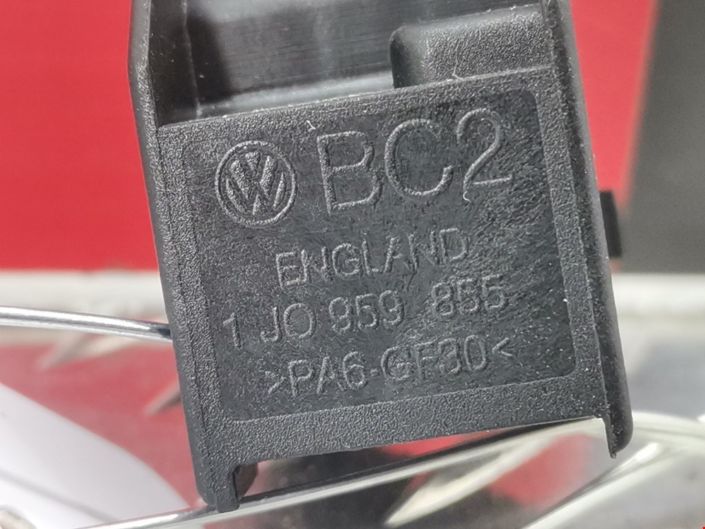 Кнопка стеклоподъемника Volkswagen Passat 5 купить в России