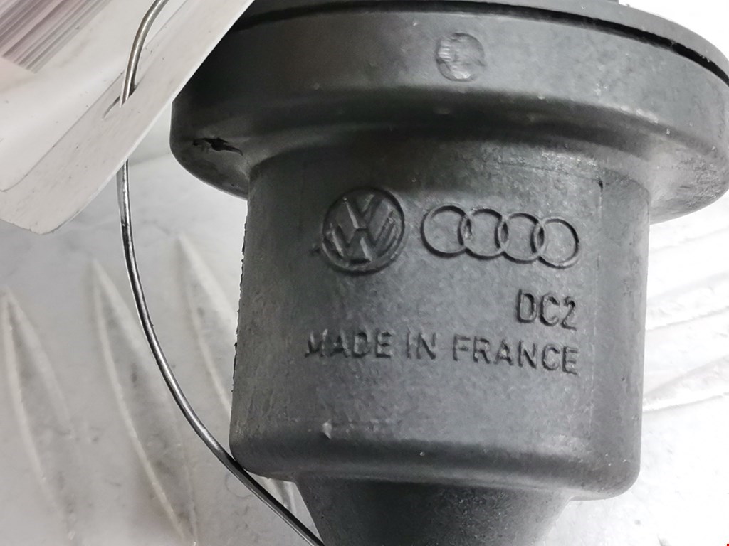 Клапан вентиляции топливного бака Volkswagen Polo 4 купить в России
