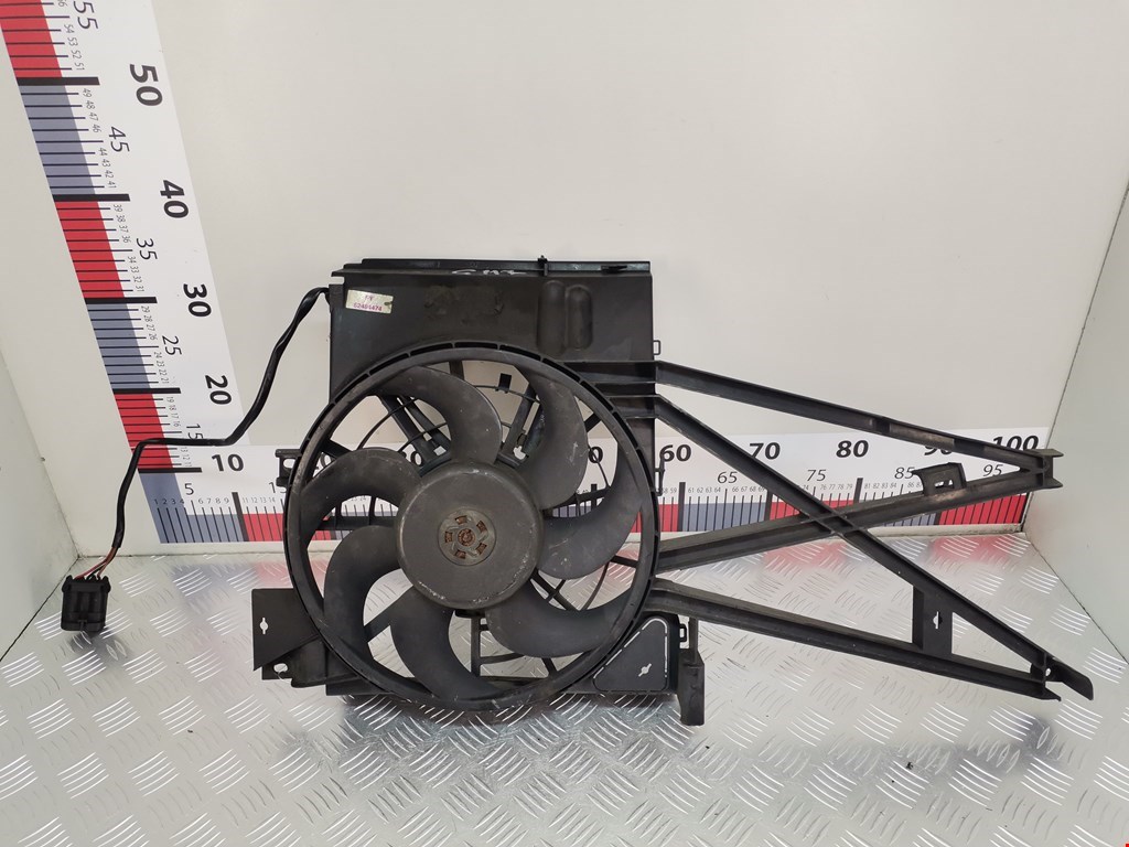 Вентилятор радиатора кондиционера Opel Vectra B
