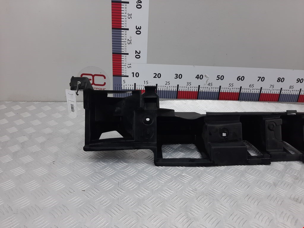 Кронштейн (крепление) заднего бампера центральный Peugeot 407 купить в России