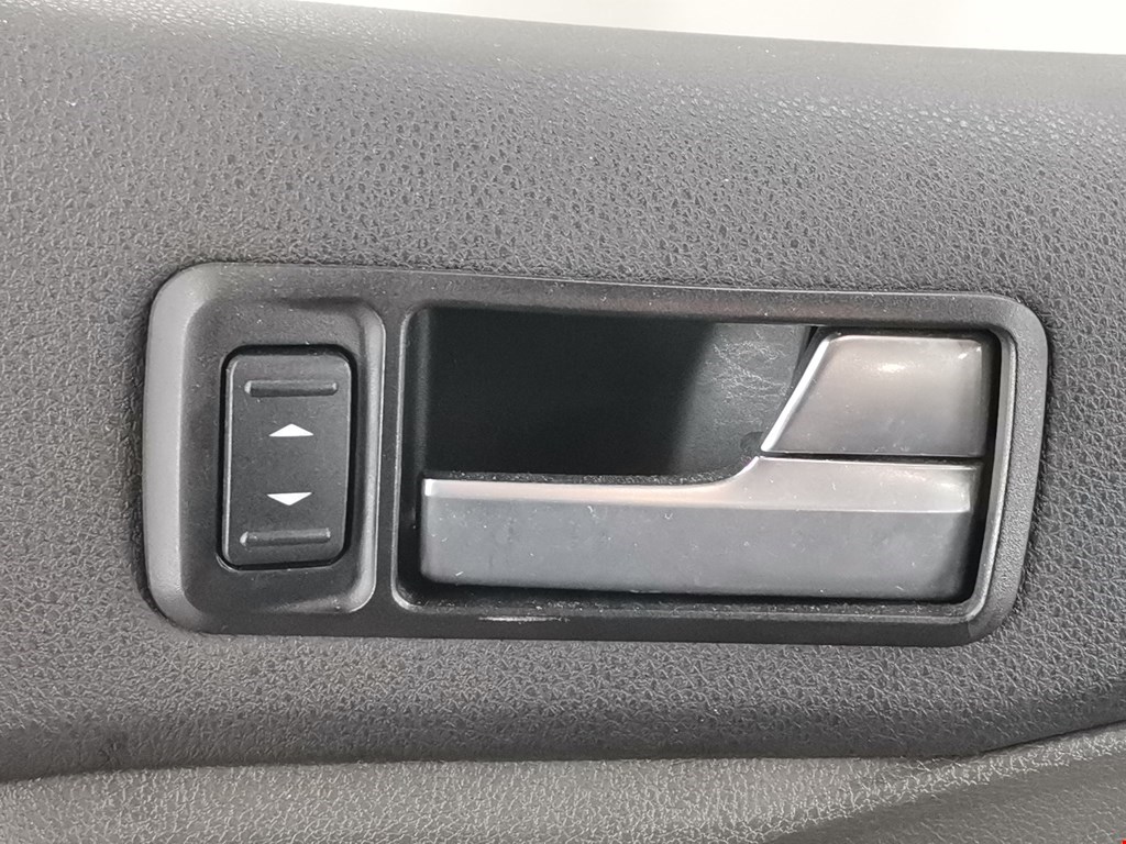 Дверь передняя правая Ford C-MAX 1 купить в России