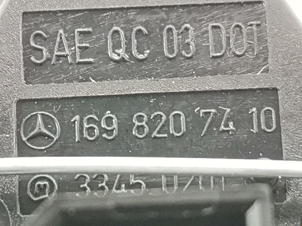 Кнопка аварийной сигнализации Mercedes A-Class (W169) купить в Беларуси