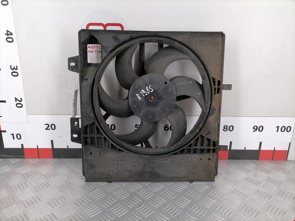 Вентилятор радиатора основного Peugeot 207
