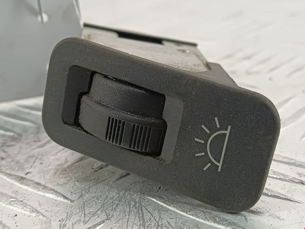 Кнопка освещения панели приборов Peugeot 206 купить в России