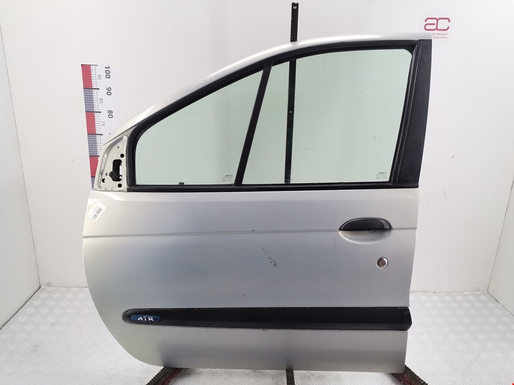 Дверь передняя левая Renault Scenic 1