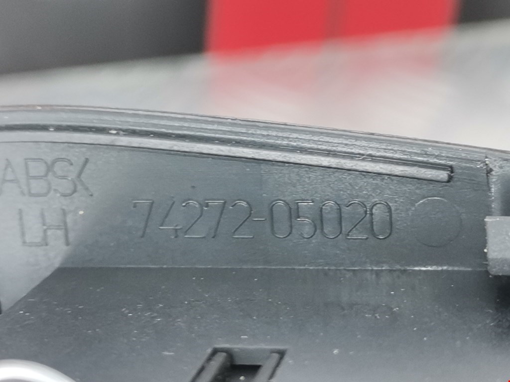 Кнопка стеклоподъемника Toyota Avensis 2 (T250) купить в Беларуси
