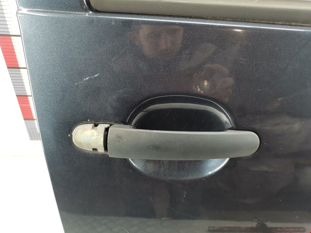 Дверь передняя правая Volkswagen Bora купить в Беларуси