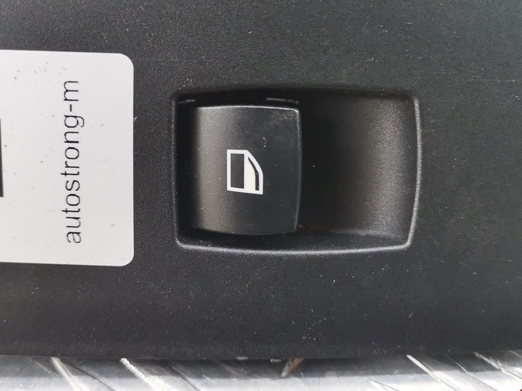 Кнопка стеклоподъемника BMW X1 (E84) купить в Беларуси