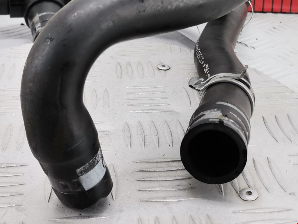 Патрубок вентиляции картерных газов Peugeot 607 купить в России