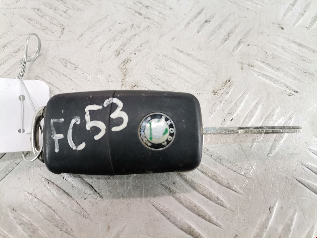 Ключ зажигания Skoda Superb (3T) купить в России