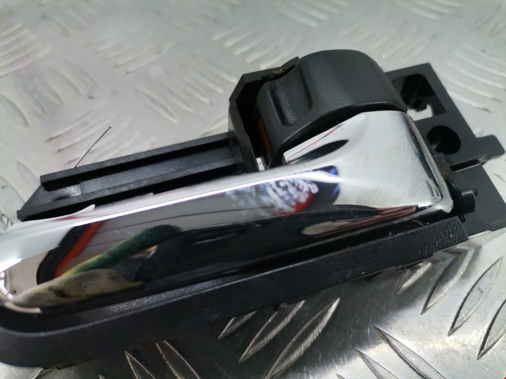 Ручка двери внутренняя задняя правая Toyota Avensis 2 (T250) купить в Беларуси