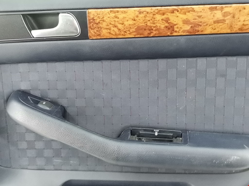 Дверь задняя правая Audi A6 C5 купить в Беларуси