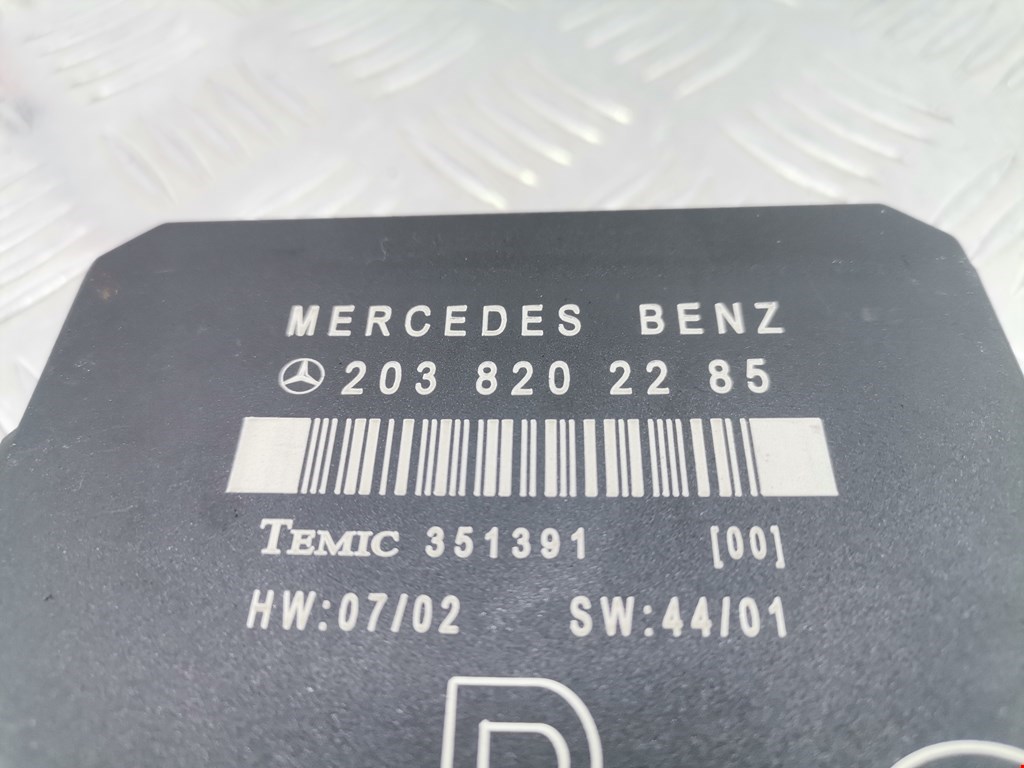 Блок управления двери Mercedes C-Class (W203) купить в Беларуси