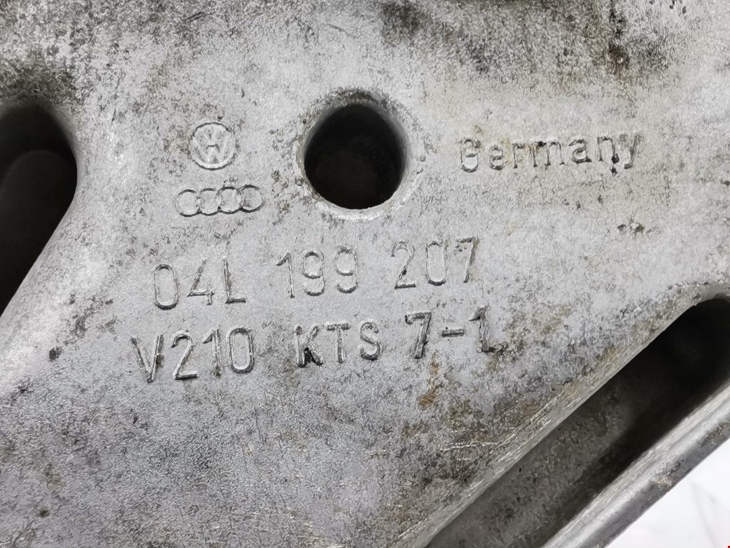 Кронштейн двигателя (лапа крепления) Skoda Octavia 5E купить в России