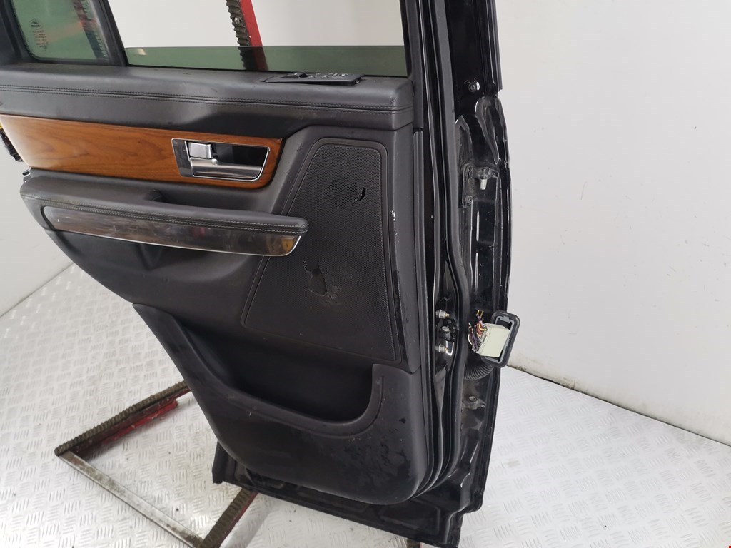 Дверь задняя левая Land Rover Range Rover Sport 1 купить в Беларуси