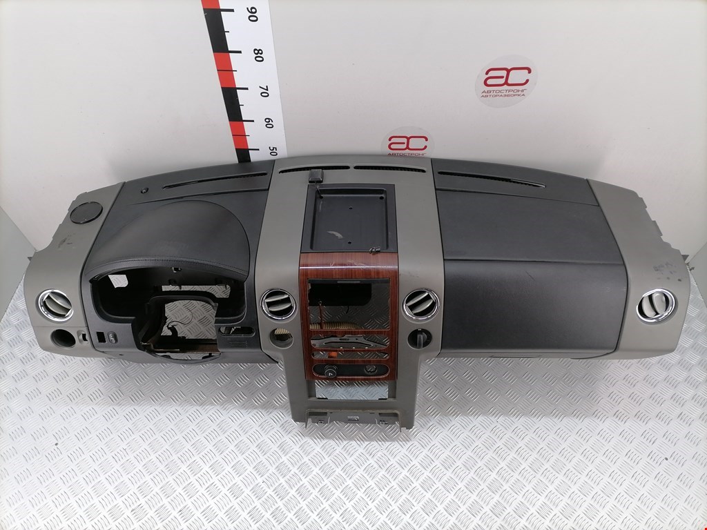 Торпедо (панель передняя) Ford F-150 купить в России