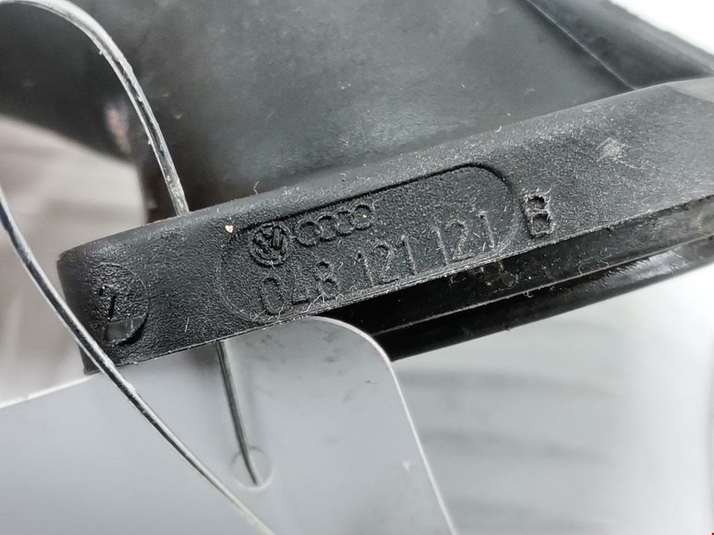 Корпус термостата Audi 80 B4 купить в России