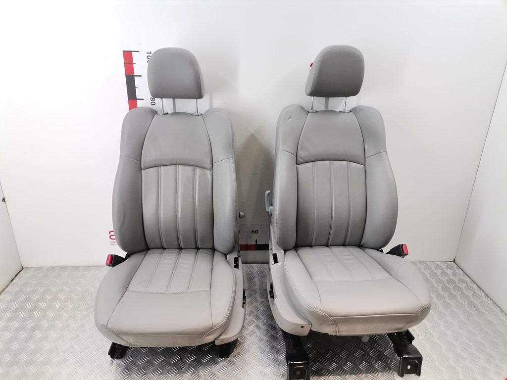 Салон (сидения) комплект Chrysler 300C 1 купить в Беларуси