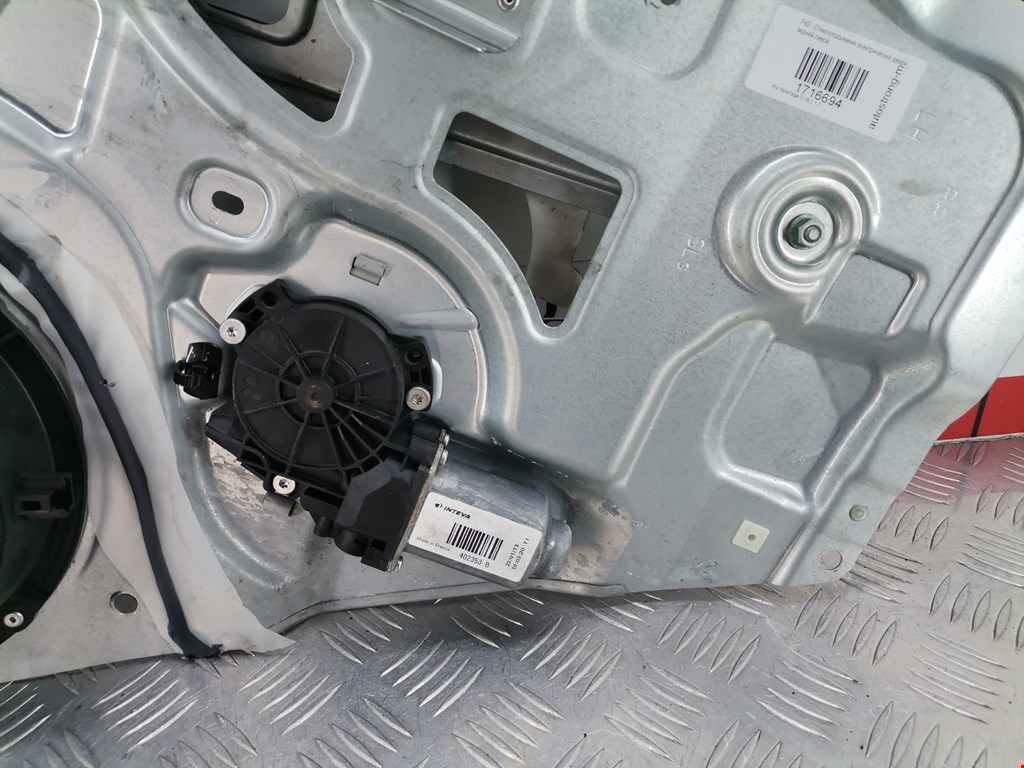 Стеклоподъемник электрический двери задней левой Kia Sportage 3 (SL) купить в России