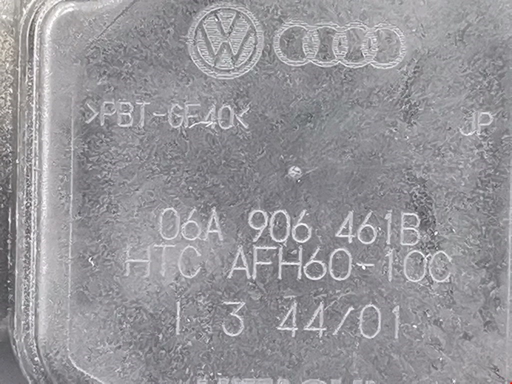 Расходомер воздуха (ДМРВ) Audi A3 8L купить в России