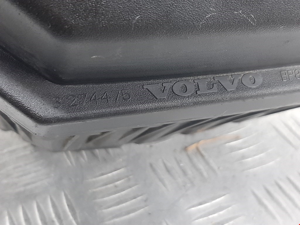 Корпус воздушного фильтра Volvo V60 1 купить в России