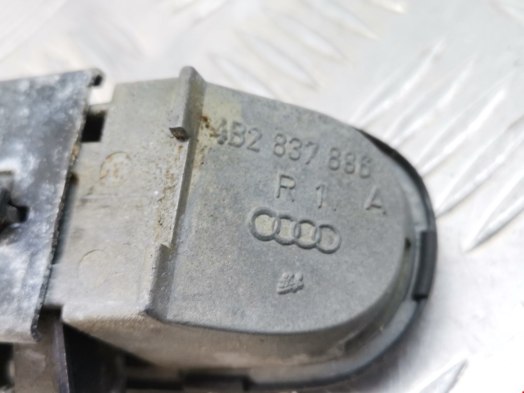 Ручка двери наружная задняя правая Audi A6 C5 купить в России
