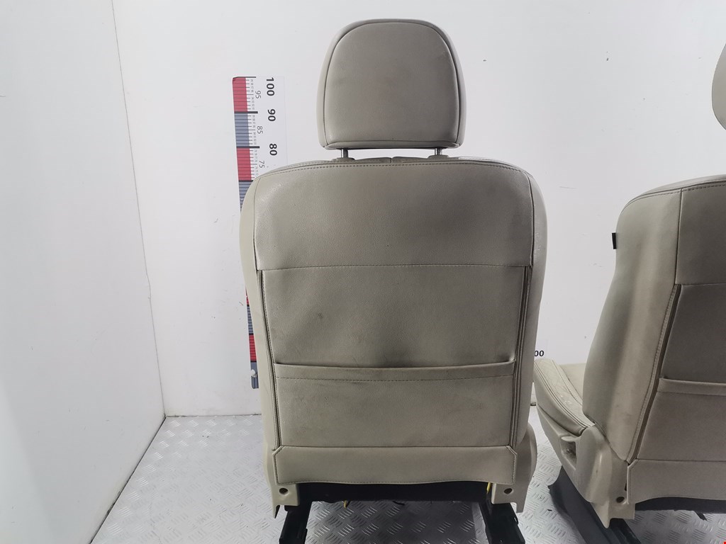 Салон (сидения) комплект Mitsubishi Outlander 2 купить в Беларуси