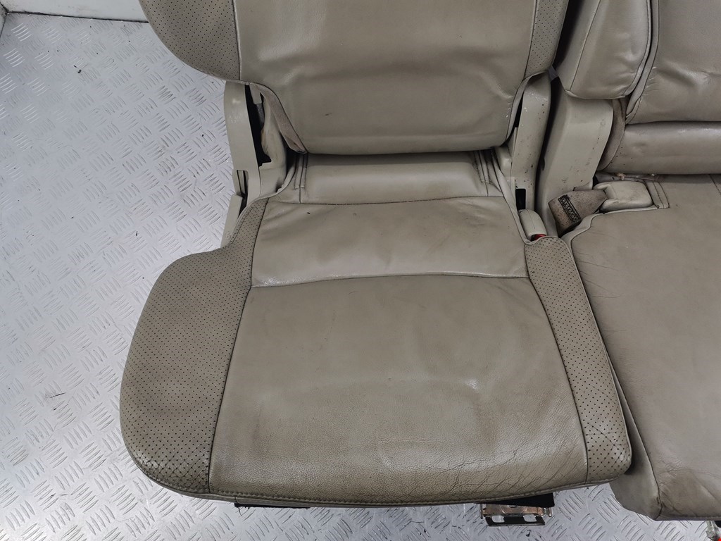 Салон (сидения) комплект Mitsubishi Outlander 2 купить в России