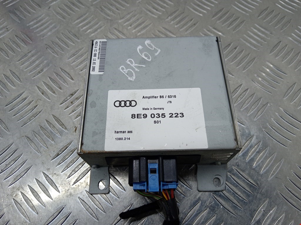 Усилитель акустической системы Audi A4 B6