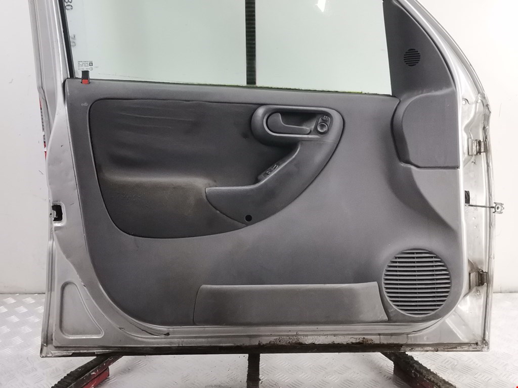 Дверь передняя левая Opel Combo C купить в Беларуси