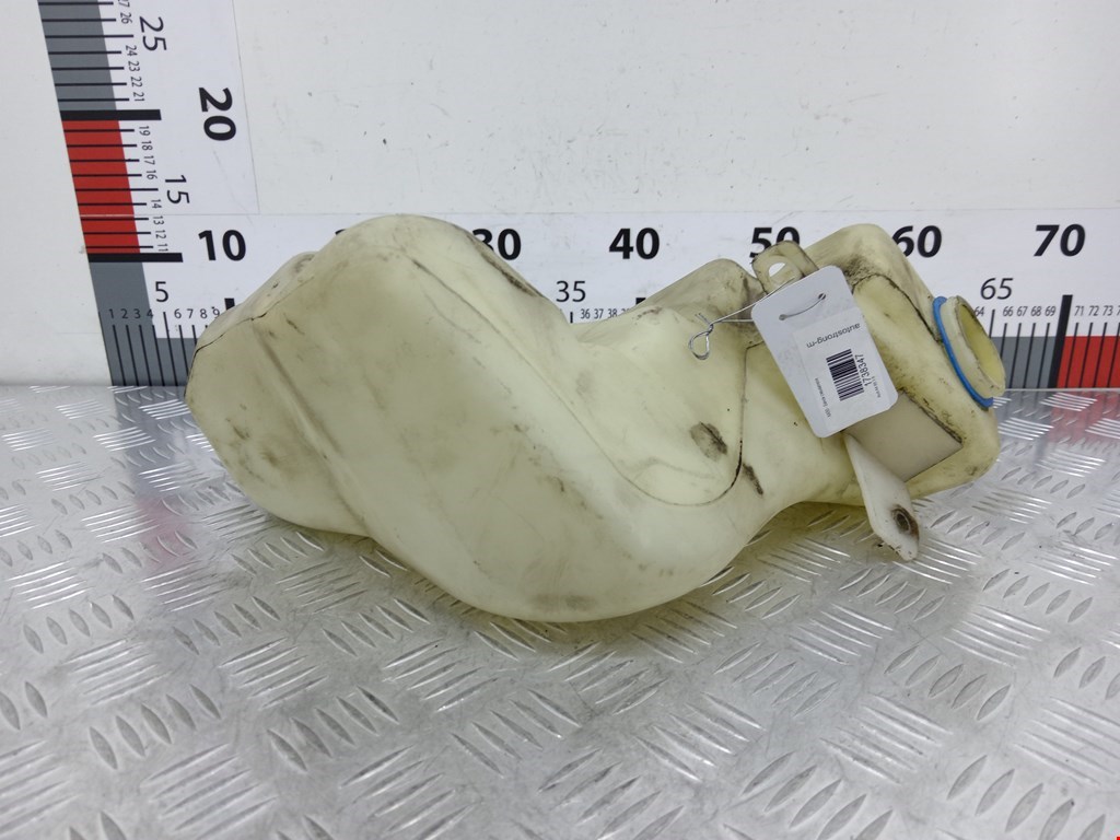Бачок омывателя Audi A4 B5