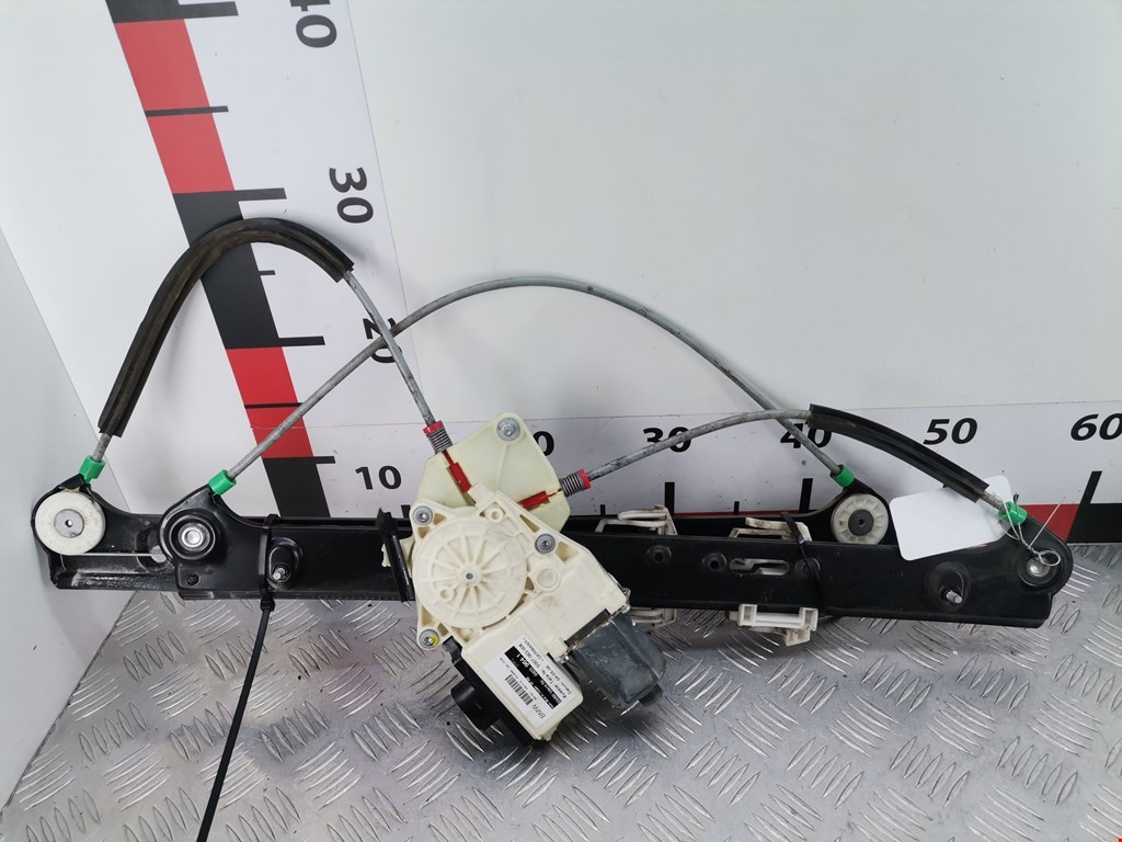 Стеклоподъемник электрический двери передней правой BMW X3 (E83) купить в России