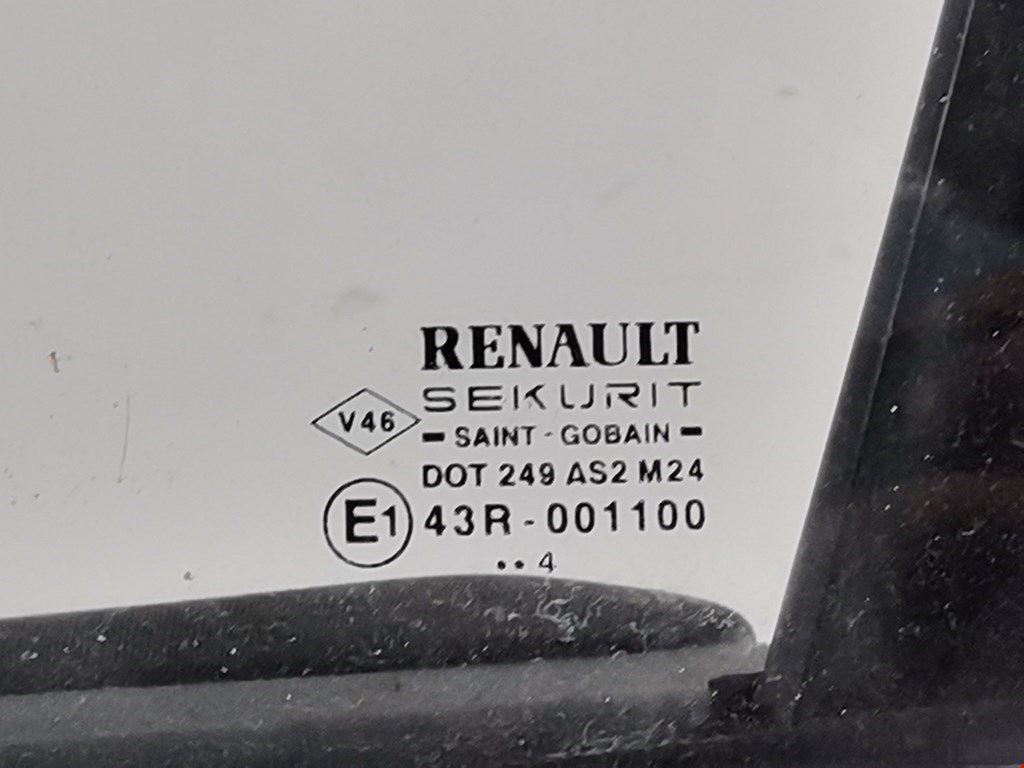 Дверь передняя левая Renault Megane 2 купить в Беларуси