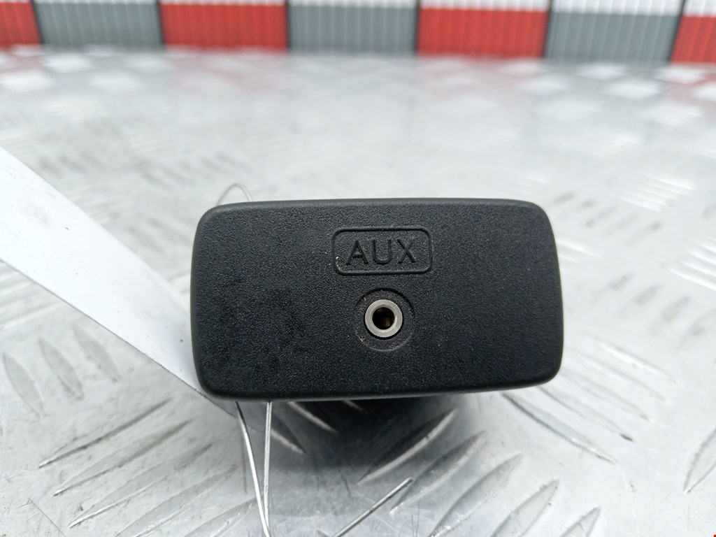 Разъем AUX / USB Subaru Impreza 3 (GE/GH) купить в России